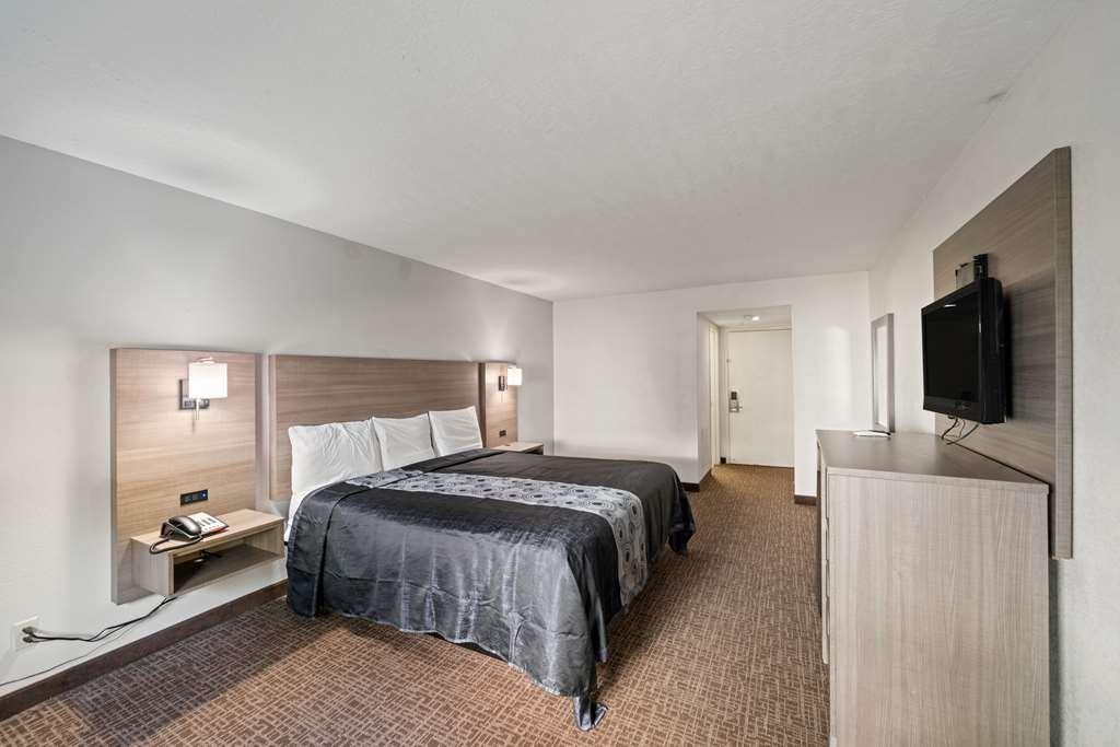 Americas Best Value Inn & Suites Бренем Номер фото