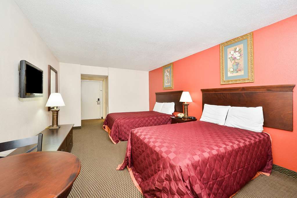 Americas Best Value Inn & Suites Бренем Номер фото